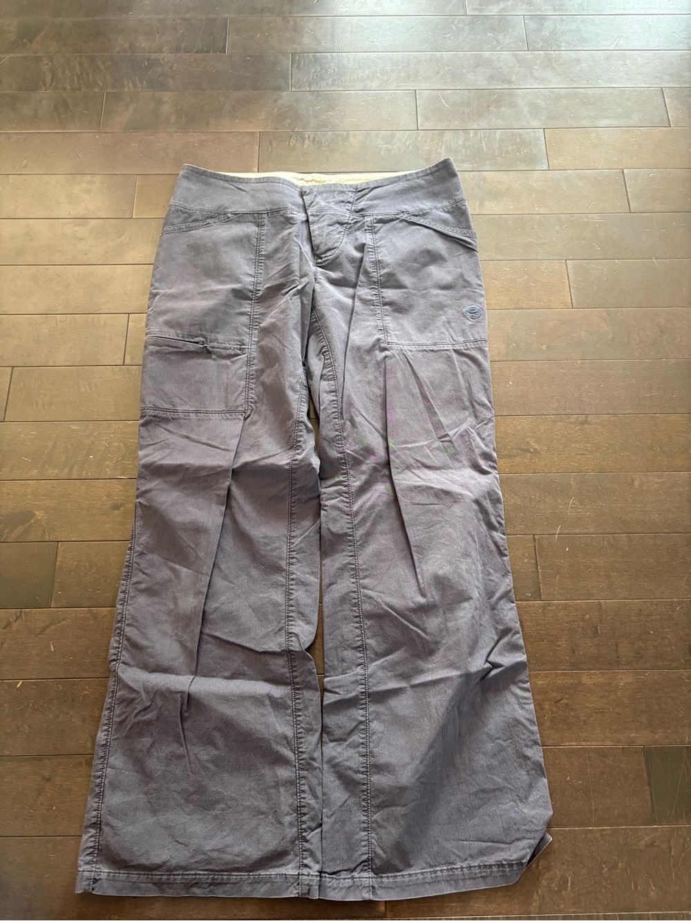 Mountain Hardwear womens Cargo Pants in Slate Blue